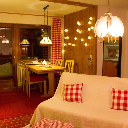 Gemuetliche Ferienwohnung - Mitten Im Schwarzwald Бернау-ім-Шварцвальд Екстер'єр фото